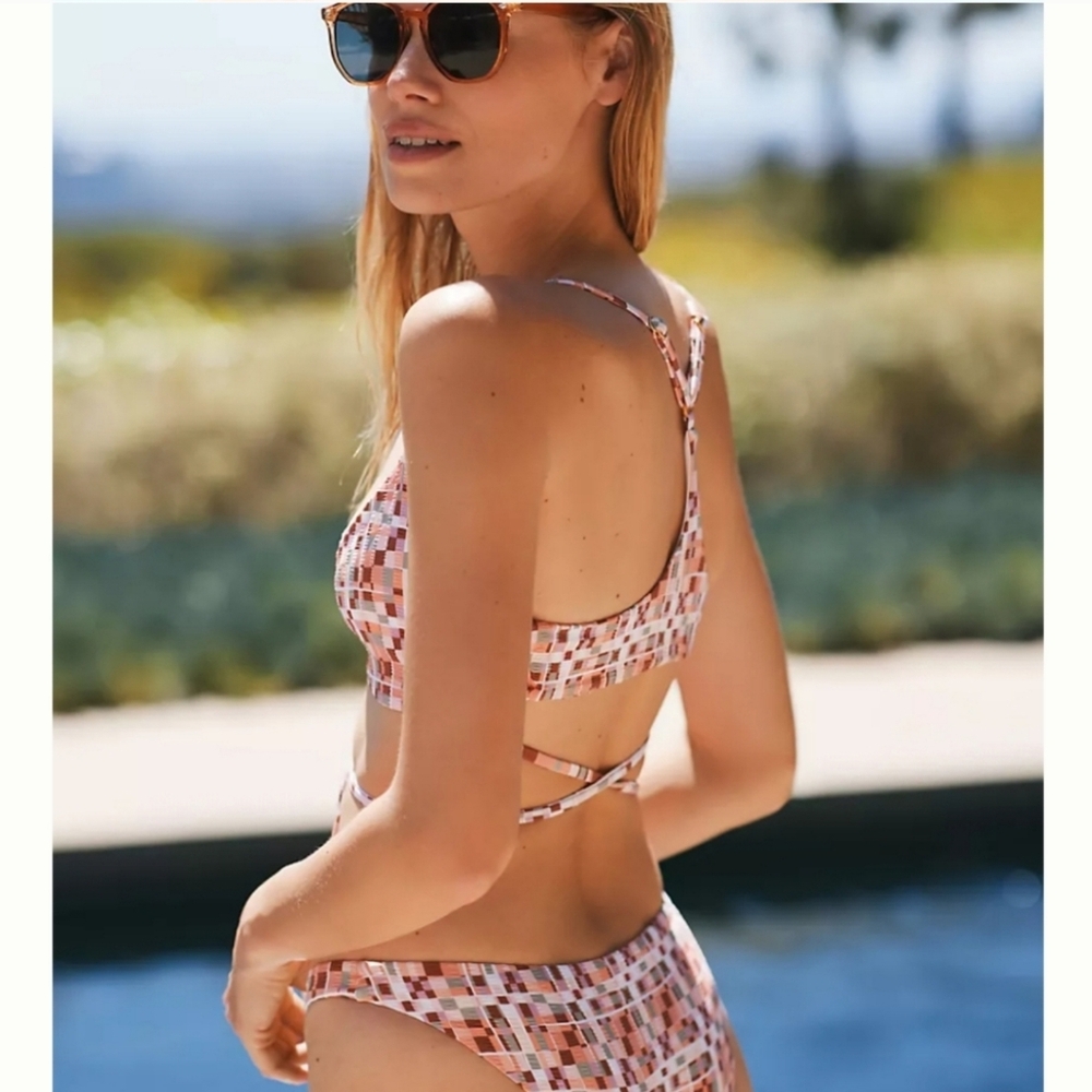 L*SPACE Kristen Bikini Swimsuit Top Size M New - Picture 12 of 14
